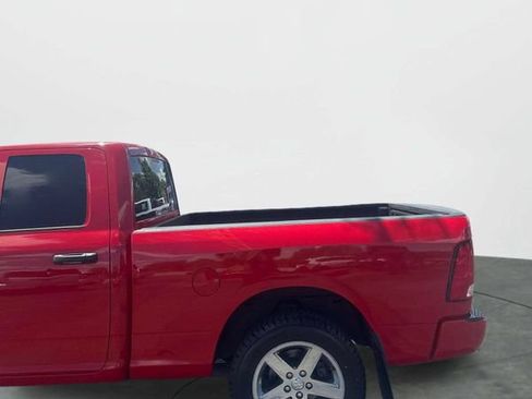 Used 2017 RAM 1500 Express w/ Express Value Package AWD/4WD image 24