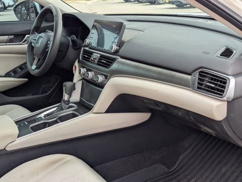 Certified 2018 Honda Accord LX image 28