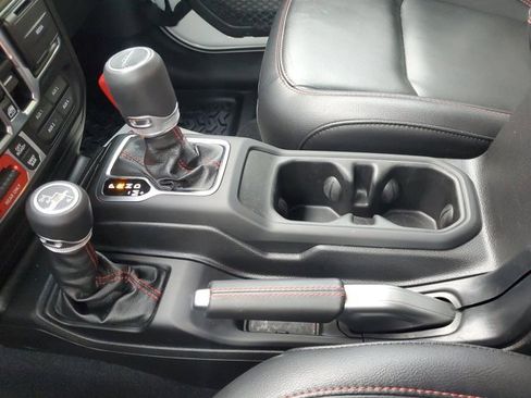 Used 2020 Jeep Gladiator Rubicon image 32