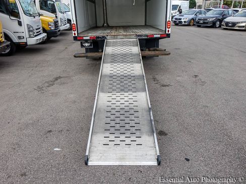 Used 2024 Chevrolet Express 3500 w/ Power Convenience Package RWD image 17