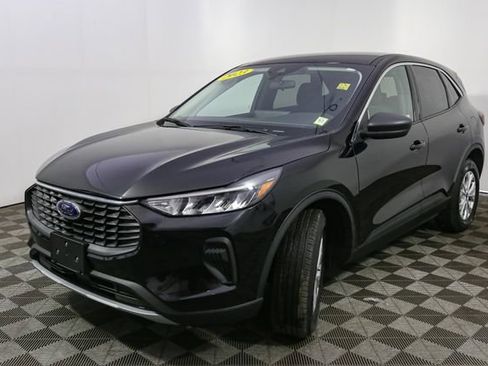 Used 2023 Ford Escape Active w/ Tech Pack #1 AWD/4WD image 5