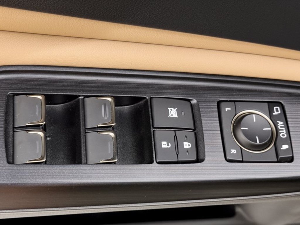 Used 2021 Lexus ES 350 w/ Premium Package FWD image 15