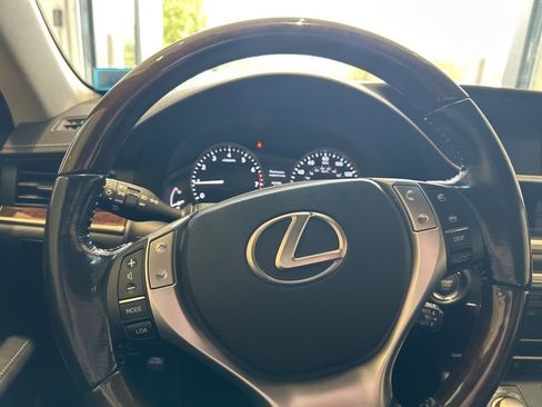 Used 2015 Lexus ES 350 w/ Ultra Luxury Package image 13
