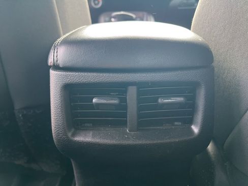 Used 2023 Dodge Challenger SXT image 27