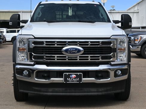 New 2026 Ford F550 4x4 Crew Cab image 9