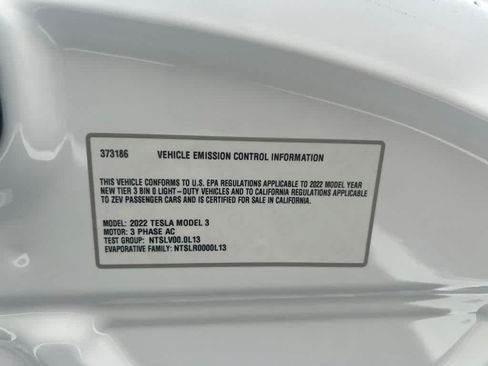 Used 2022 Tesla Model 3 RWD image 8