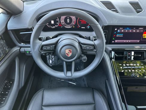 New 2025 Porsche Panamera 4 AWD/4WD image 15