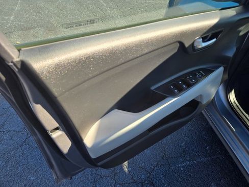 Used 2023 Kia Rio S w/ Technology Package image 21