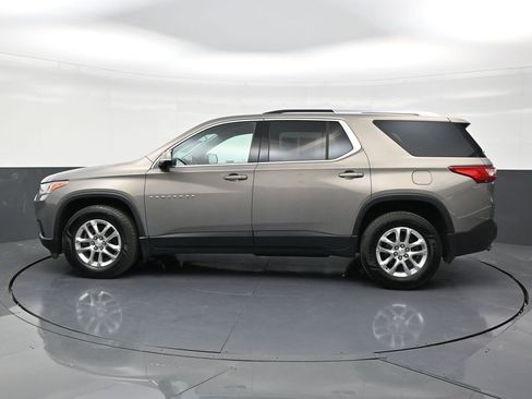 Used 2018 Chevrolet Traverse LT FWD image 2
