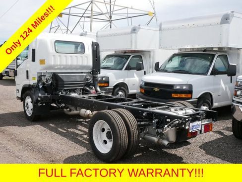 Used 2024 Chevrolet Low Cab Forward 5500XG RWD image 3