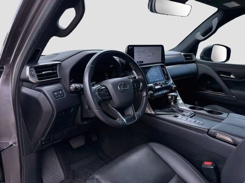 Used 2024 Lexus LX 600 4WD w/ Luxury Package image 27