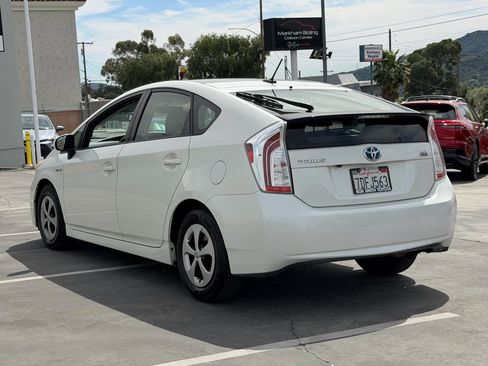 Used 2014 Toyota Prius Three w/ Solar Roof Package image 6