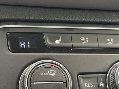 Used 2019 Volkswagen Atlas SE w/ Towing Package image 29