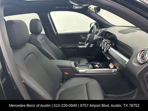 Certified 2026 Mercedes-Benz GLB 250 4MATIC image 30