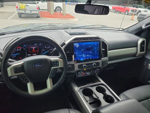 Certified 2022 Ford F250 Lariat w/ Tremor Off-Road Package image 20