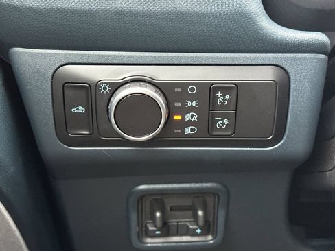 New 2025 Ford Maverick XLT w/ XLT Luxury Package AWD/4WD image 33