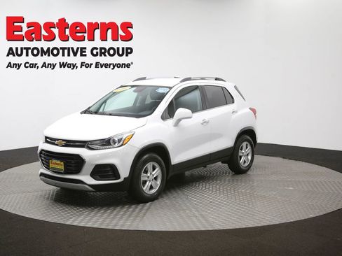 Used 2020 Chevrolet Trax LT w/ LT Convenience Package image 54