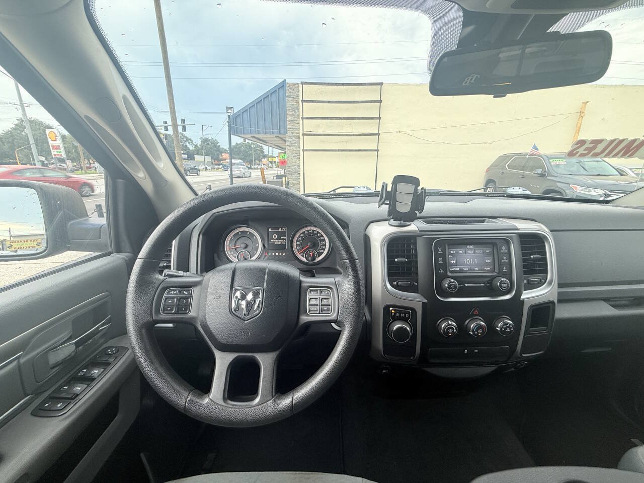 Used 2016 RAM 1500 Classic SLT RWD image 20