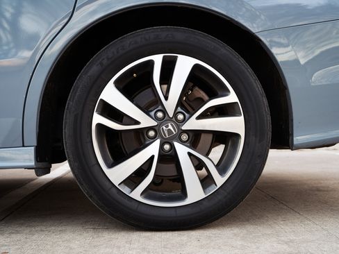 Used 2023 Honda Odyssey Touring image 15