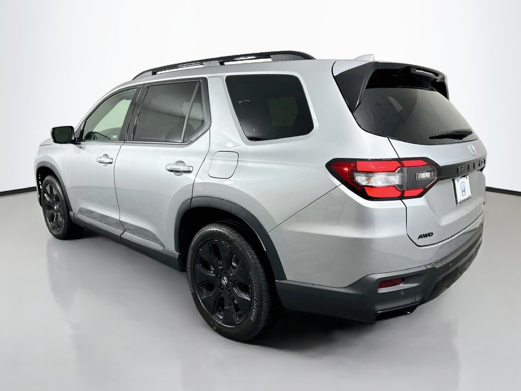 New 2026 Honda Pilot Black Edition image 7