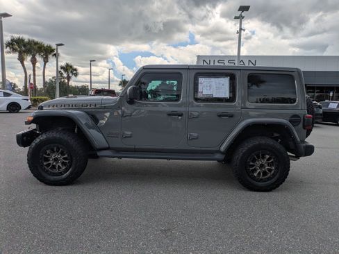 Used 2022 Jeep Wrangler Unlimited Rubicon AWD/4WD image 7