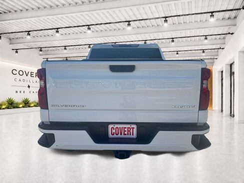 Used 2024 Chevrolet Silverado 1500 Custom RWD image 9
