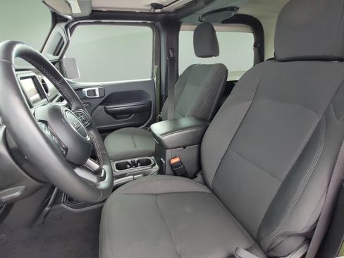 Used 2021 Jeep Wrangler Sport AWD/4WD image 28