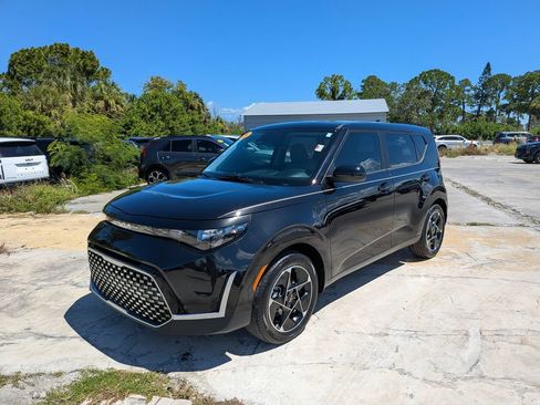 Certified 2025 Kia Soul EX FWD image 4