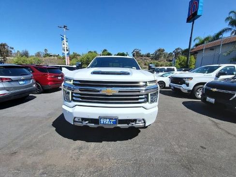 Used 2022 Chevrolet Silverado 2500 High Country w/ Z71 Off-Road Package AWD/4WD image 3