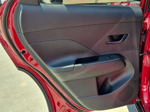 Used 2025 Hyundai Kona SEL FWD image 27