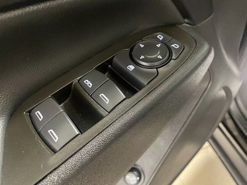 Used 2024 Chevrolet Equinox LT image 19