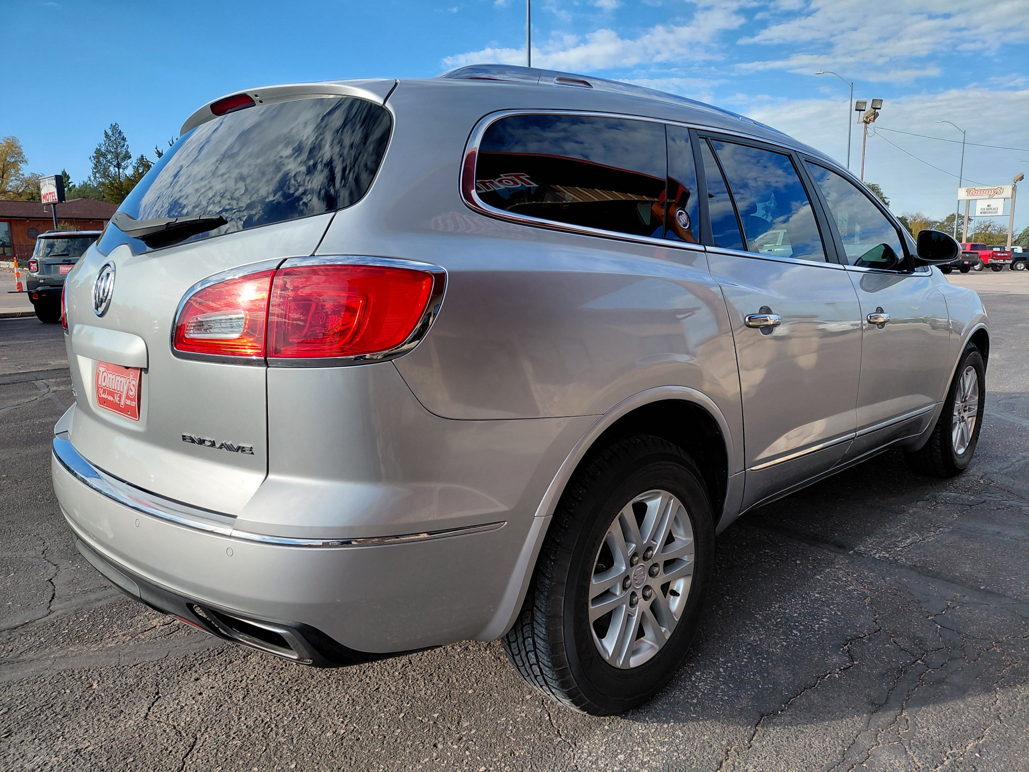 Used 2014 Buick Enclave Convenience FWD image 6