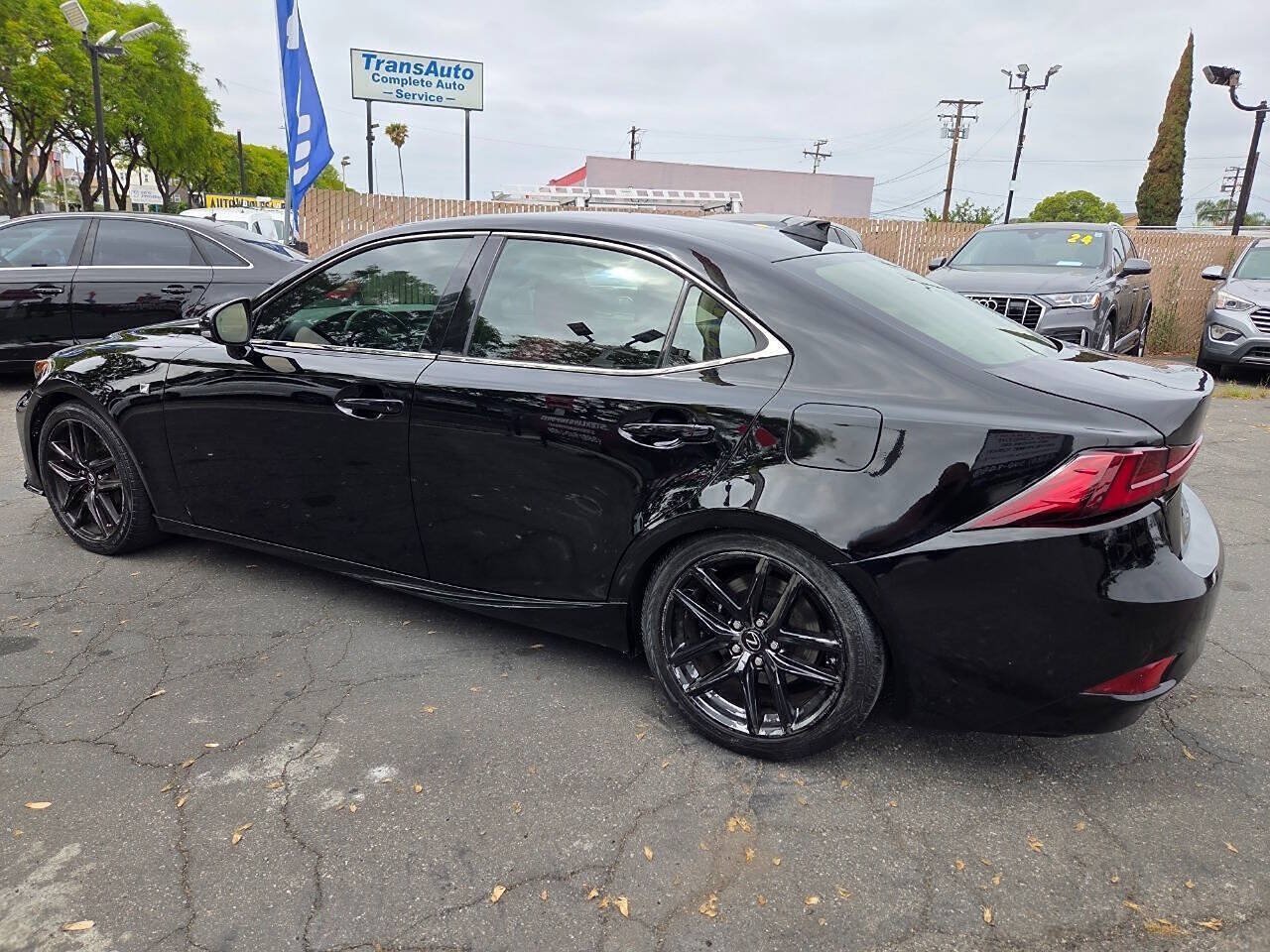 Used 2016 Lexus IS 200t w/ F Sport Package RWD image 15