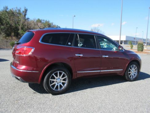 Used 2017 Buick Enclave Leather image 6