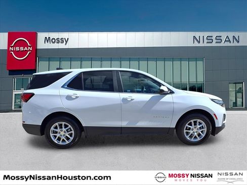 Used 2024 Chevrolet Equinox LT image 8