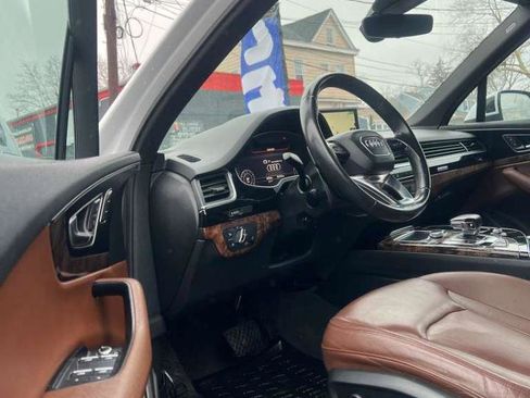 Used 2017 Audi Q7 3.0T Premium Plus w/ Premium Plus Package image 17