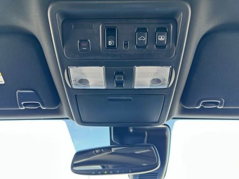 Used 2021 Nissan Titan PRO-4X w/ Pro-4x Convenience Package image 15