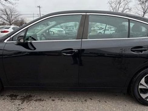 Used 2022 Subaru Legacy Premium image 11