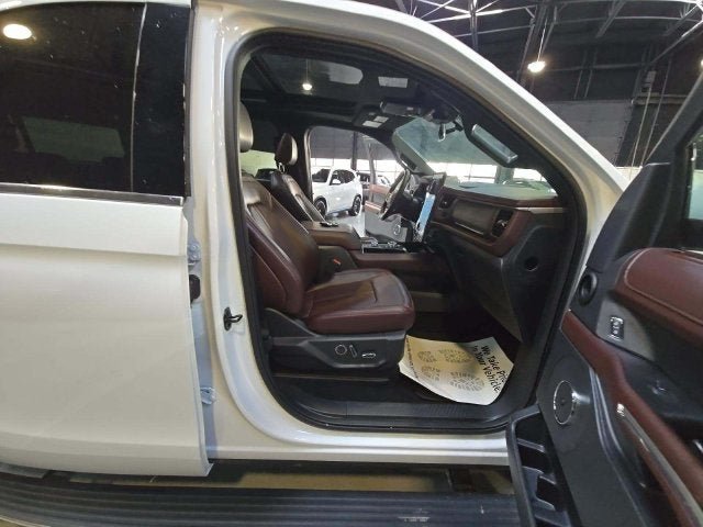 Used 2024 Ford Expedition Max Limited AWD/4WD image 18