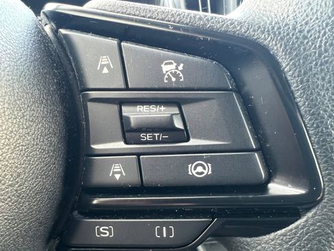 Certified 2024 Subaru Crosstrek 2.0i Premium image 22