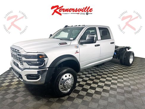 New 2026 RAM 4500 Tradesman w/ Chrome Appearance Group image 3