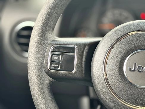 Used 2016 Jeep Compass Sport w/ Power Value Group image 16