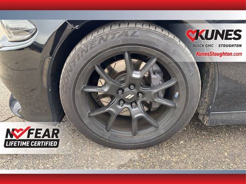 Used 2022 Dodge Charger R/T w/ Performance Handling Group image 18