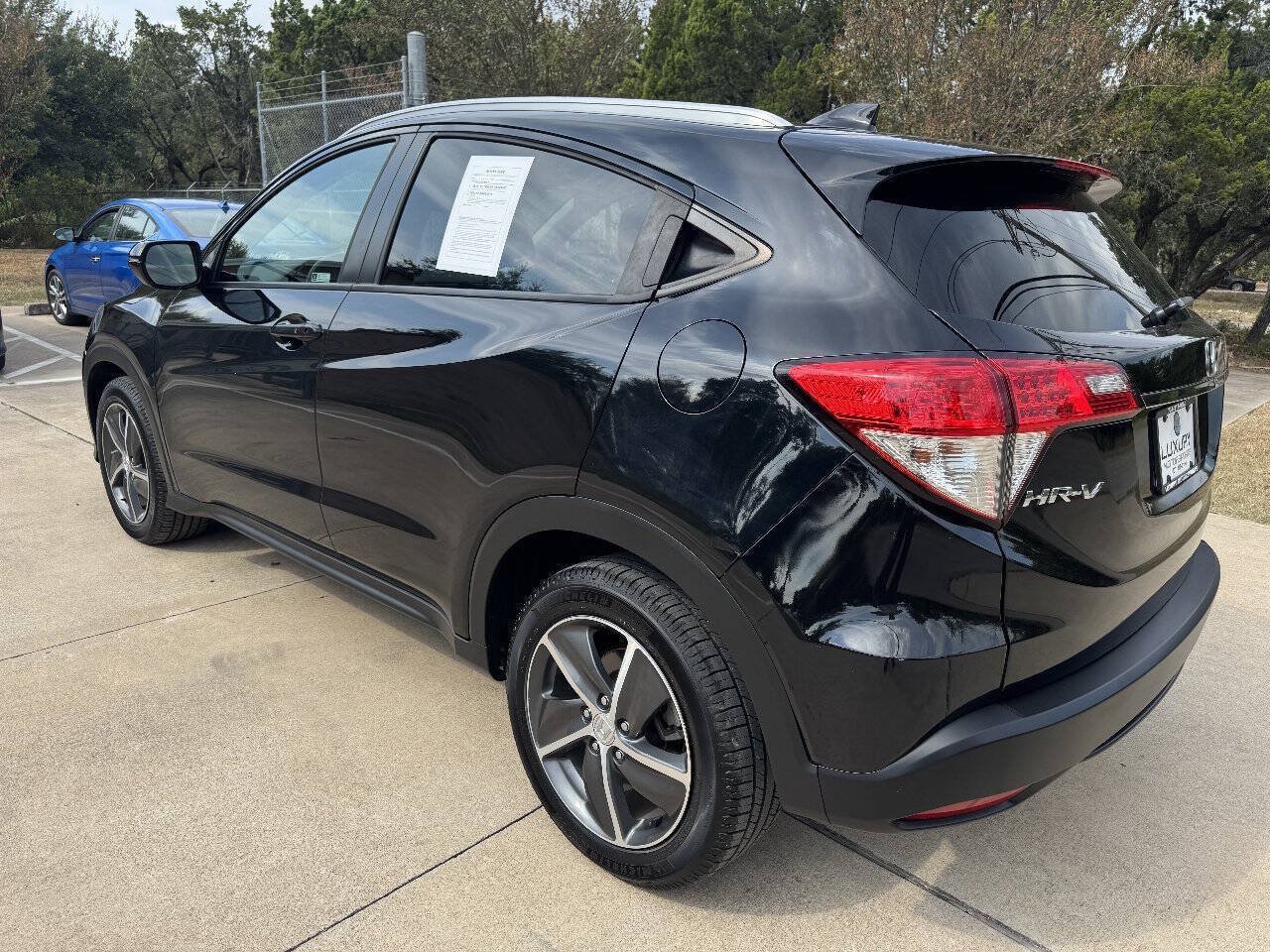 Used 2021 Honda HR-V EX image 9