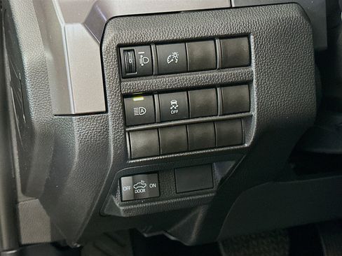 Used 2025 Toyota Tacoma SR5 image 17