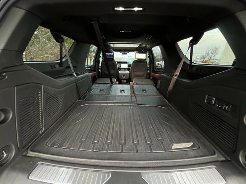 Used 2024 GMC Yukon XL Denali Ultimate image 34