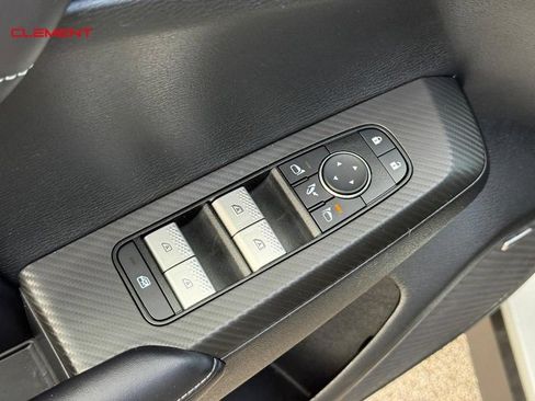 Used 2025 Mitsubishi Outlander SE AWD/4WD image 19