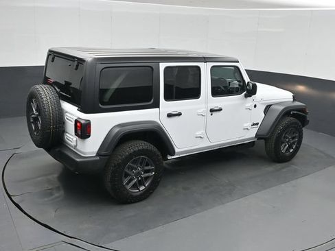New 2026 Jeep Wrangler Unlimited Sport w/ Convenience Group AWD/4WD image 32