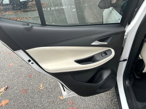 Used 2020 Buick Encore GX Essence w/ Advanced Technology Package image 22