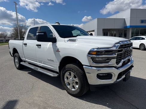Used 2025 RAM 2500 Big Horn AWD/4WD image 1